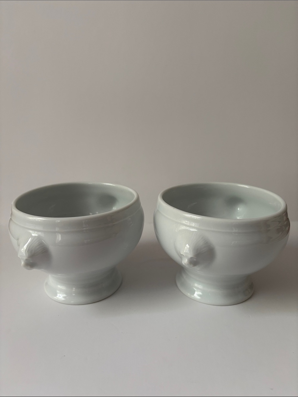 Pair of vintage porcelana Schmidth lion head soup bowls